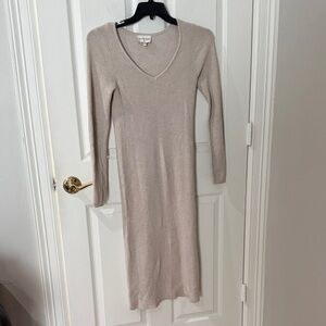Freshman 1996 Long-Sleeve V-Neck Ribbed Midi Dress - Taupe medium